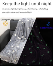 Lade das Bild in den Galerie-Viewer, Galaxy leuchtende Kuscheldecke